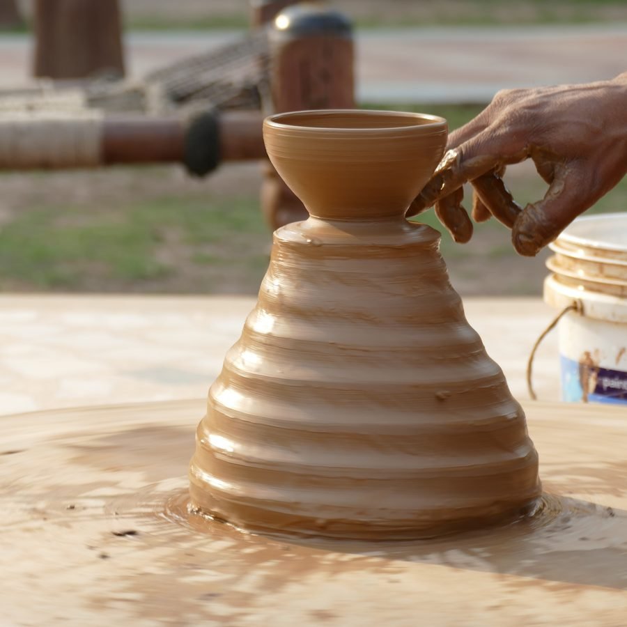 ورشة أبريل