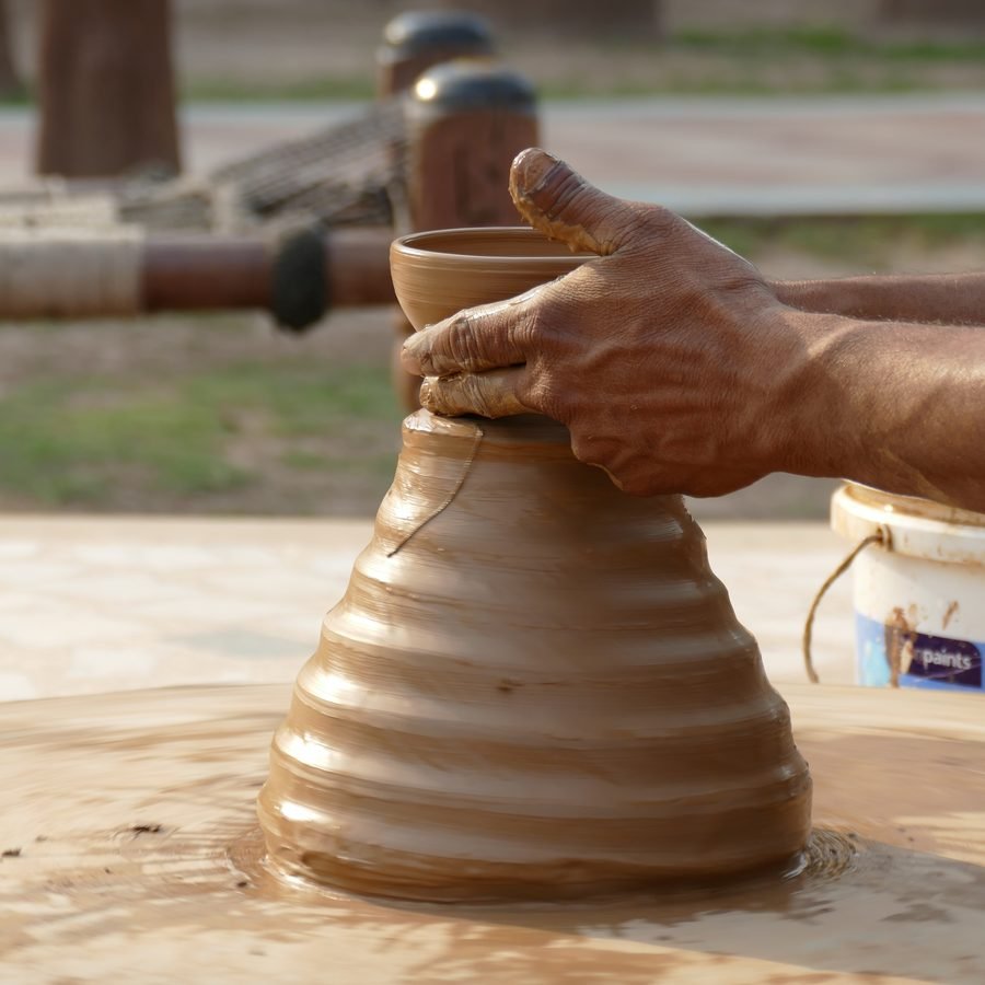 ورشة أبريل